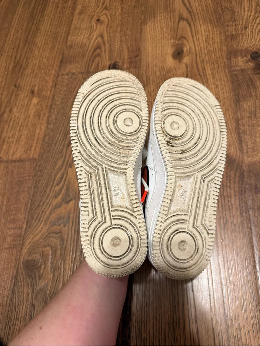 Nike Air Force 1 LV8 